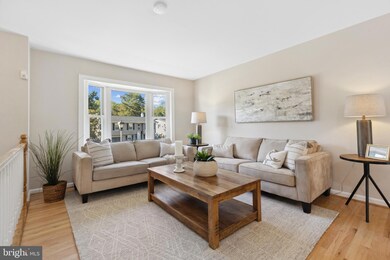 922 Fall Ridge Way, Gambrills, MD 21054 - photo 2