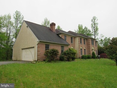 7719 Lake Glen Dr, Glenn Dale, MD 20769 - photo 2