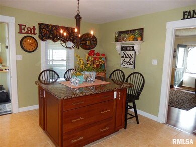 140 E Lincoln St, Good Hope, IL 61438 - photo 4