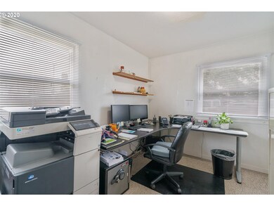 705 Queen Ave SW, Albany, OR 97321 - photo 5