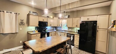 1314 W 3rd St, Crofton, NE 68730 - photo 2