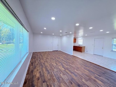 1707 N Main St, Columbia, MS 39429 - photo 6