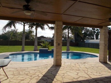 1019 Lost Meadow Dr, Donna, TX 78537 - photo 3