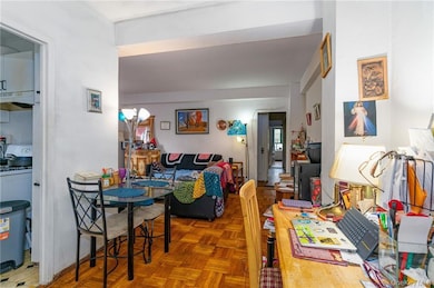 Parkchester unit 6C, Bronx, NY 10462 - photo 5