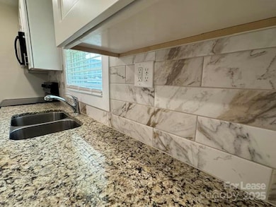 19612 Oak St unit 1, Cornelius, NC 28031 - photo 5