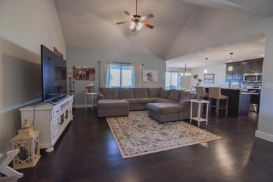 1406 S Antietam Rd, Republic, MO 65738 - photo 4