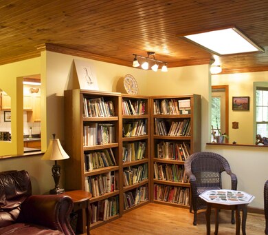 Family Room- Photo 3