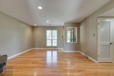 1404 Tower Dr, Columbia, TN 38401 - photo 7