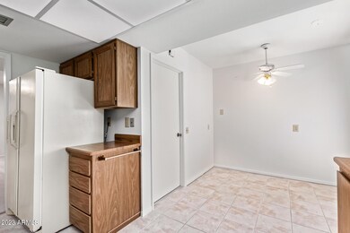 18626 N Conestoga Dr, Sun City, AZ 85373 - photo 7