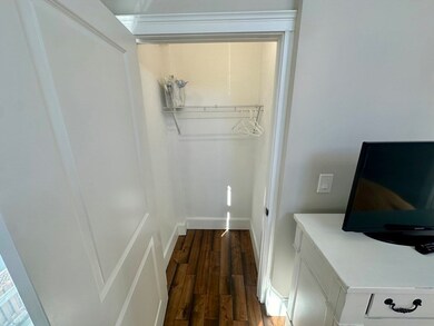 8 Osborne St unit 3, Salem, MA 01970 - photo 6