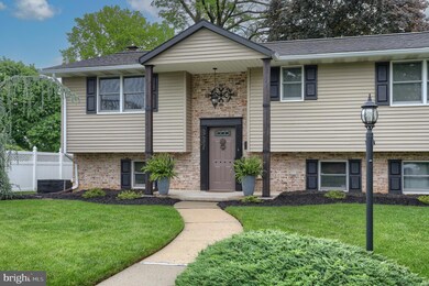 937 E Walnut St, Palmyra, PA 17078 - photo 4