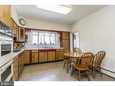 826 E Pleasant St, Glenside, PA 19038 - photo 5