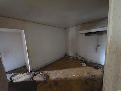 2241 W Washington St, South Bend, IN 46628 - photo 6