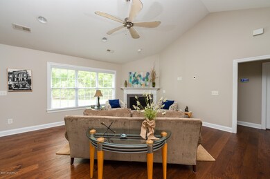 1160 Lillibridge Dr Leland NC-large-007-