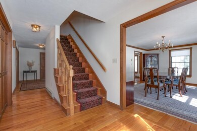 21 Fox Hill Dr, Holden, MA 01520 - photo 2