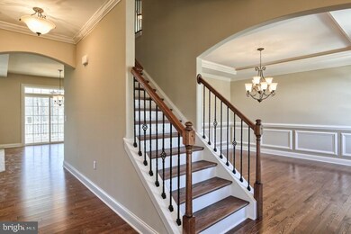 2811 Sweetbriar Dr, Harrisburg, PA 17111 - photo 3