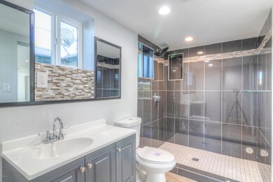 2nd Bathroom (1)