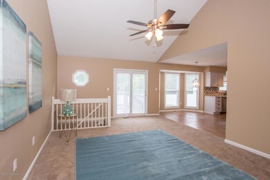 JThomasPhotography-6313 W Pages-5