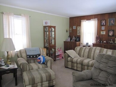 27 Knickerbocker Rd, Schenectady, NY 12302 - photo 7