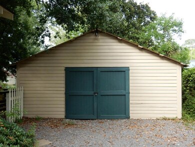 detached garage