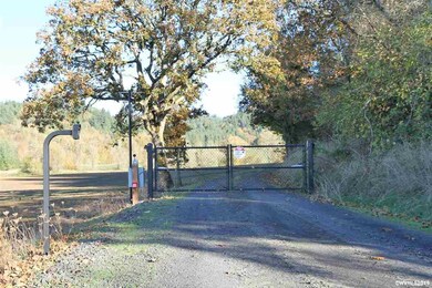 8460 Oak Grove Rd, Rickreall, OR 97371 - photo 2