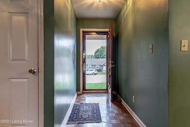 6804 Beard Ct, Louisville, KY 40228 - photo 2