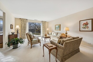 2000 Chestnut Ave unit 210, Glenview, IL 60025 - photo 4
