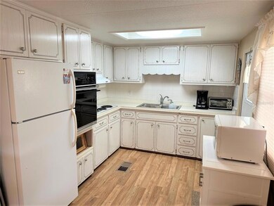 2000 E Bay Dr unit 124, Largo, FL 33771 - photo 2