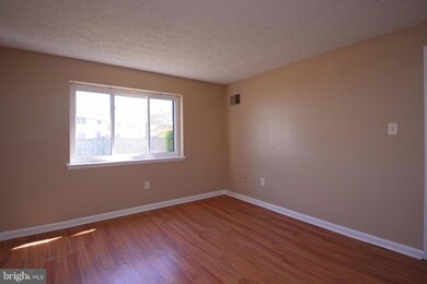 19521 Gunners Branch Rd unit 314, Germantown, MD 20876 - photo 7