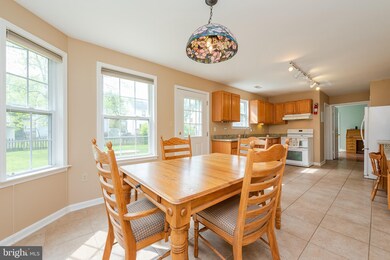 1626 Lee Dr, Edgewater, MD 21037 - photo 7