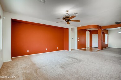 790646112-17 Living Room