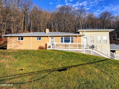 164 Palo Alto Rd, Hyndman, PA 15545 - photo 2