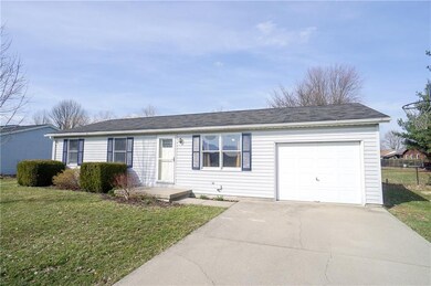 306 Whippoorwill Dr, Batesville, IN 47006 - photo 2