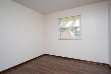 4874ColonelPerryDr-14