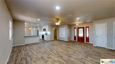 453 Hilltop Rd, Troy, TX 76579 - photo 5