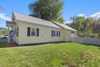 68 Richardson St, Rochester, NH 03867 - photo 2