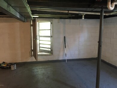 318 S 15th St, Niles, MI 49120 - photo 5