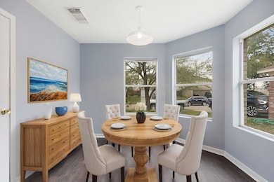 Bright Sun Room/ Breakfast Room