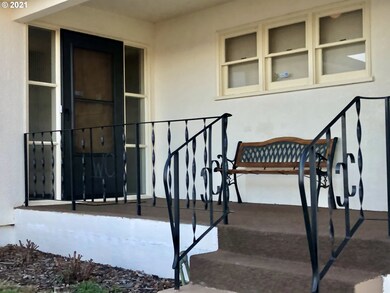 517 NW 12th St, Pendleton, OR 97801 - photo 3