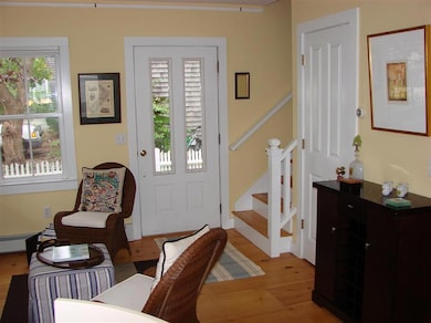 9 Hensche Ln, Provincetown, MA 02657 - photo 4