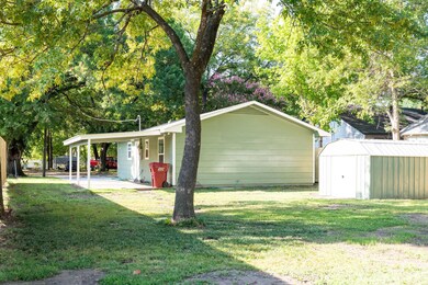 412 W 8th St, Bonham, TX 75418 - photo 6