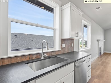 657 NE Saling Dr W unit 95, Estacada, OR 97023 - photo 7