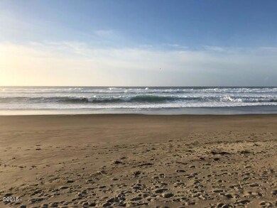 3315 SW Anchor Ave, Lincoln City, OR 97367 - photo 2