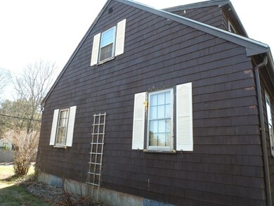 44 Curve St, Medfield, MA 02052 - photo 5