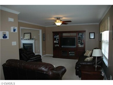 Den/Family/Great Room - Family Room (16x14) ? Carp