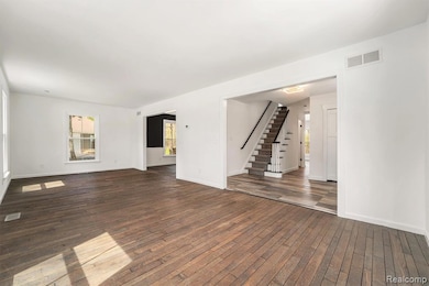 26914 Pebblestone St, Southfield, MI 48034 - photo 7