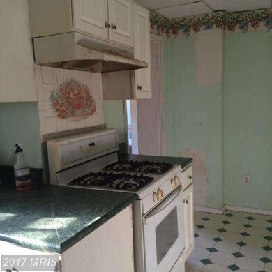 153 S 2nd St, Chambersburg, PA 17201 - photo 6