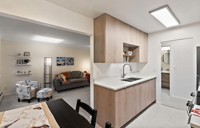 1540 Ashland Ave unit 12, Saint Paul, MN 55104 - photo 3