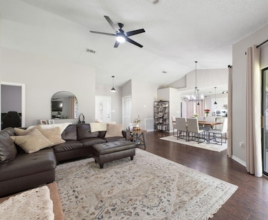 9-web-or-mls-1848-iris-ln