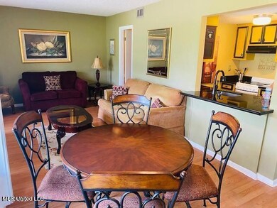 213 molokai dining living